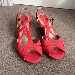 Naturalizer - Holt Strappy Wedge Sandal, Coral Pink